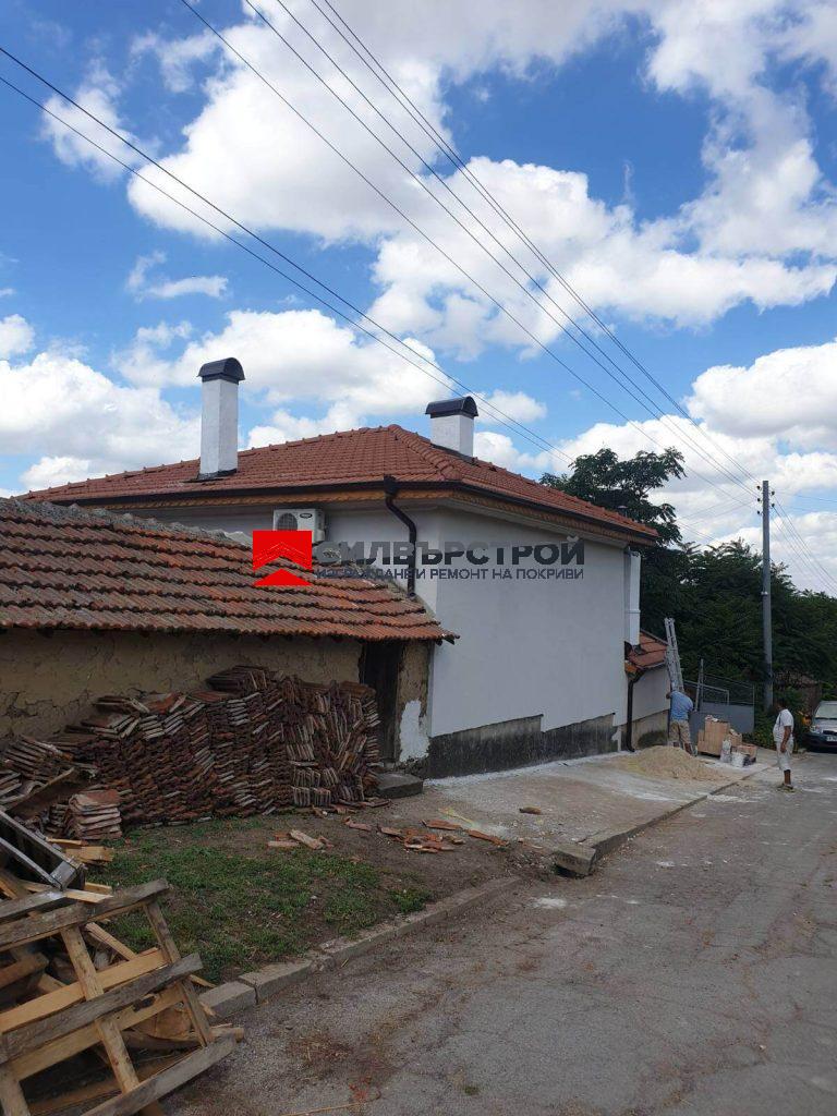 Нов покрив с керемиди в Ямбол